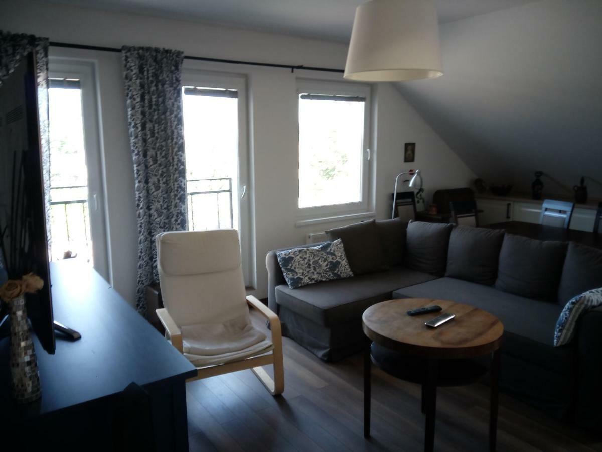 Walnut Apartment With Sauna And Pond Topoľčany Zewnętrze zdjęcie