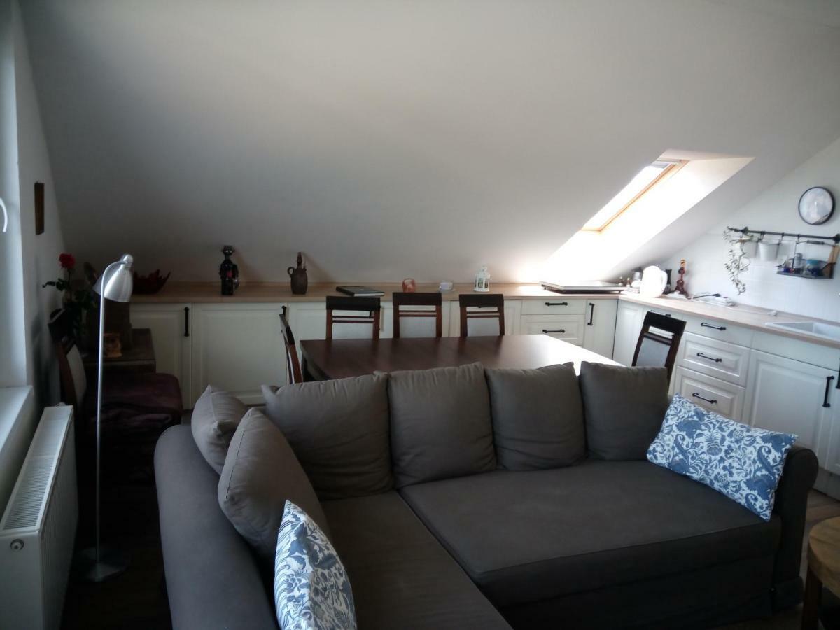 Walnut Apartment With Sauna And Pond Topoľčany Zewnętrze zdjęcie
